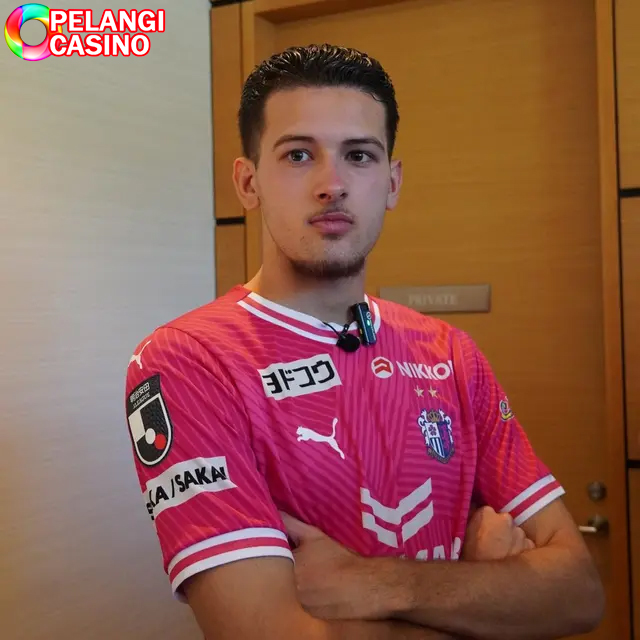 Reaksi Berkelas Pelatih Cerezo Osaka Setelah Justin Hubner Dikartu Merah di Piala Liga Jepang: Dia Masih Sangat Muda dan Amat Berbakat