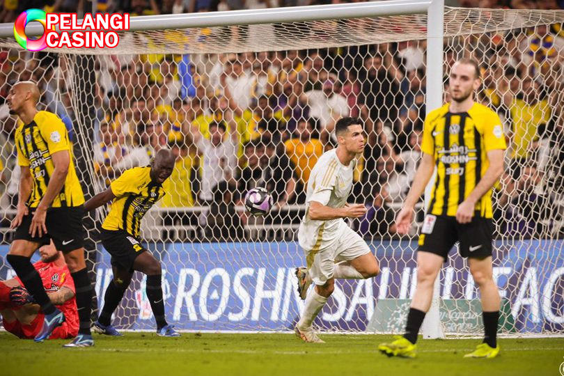 Benzema dan Ronaldo Cetak Gol, Al Ittihad Kalahkan Al Nassr Skor 2-1